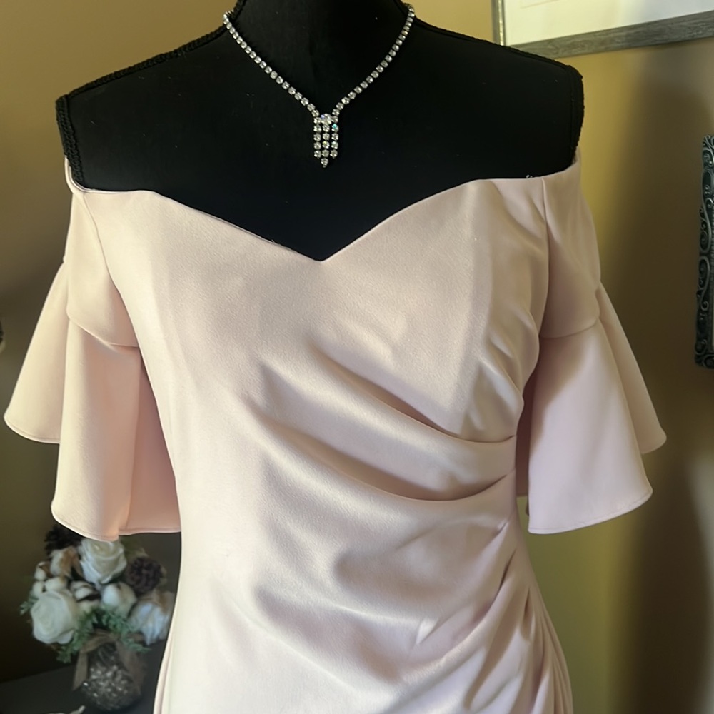 Calvin Klein off the shoulder formal dress; sz. 6 - Picture 5 of 13